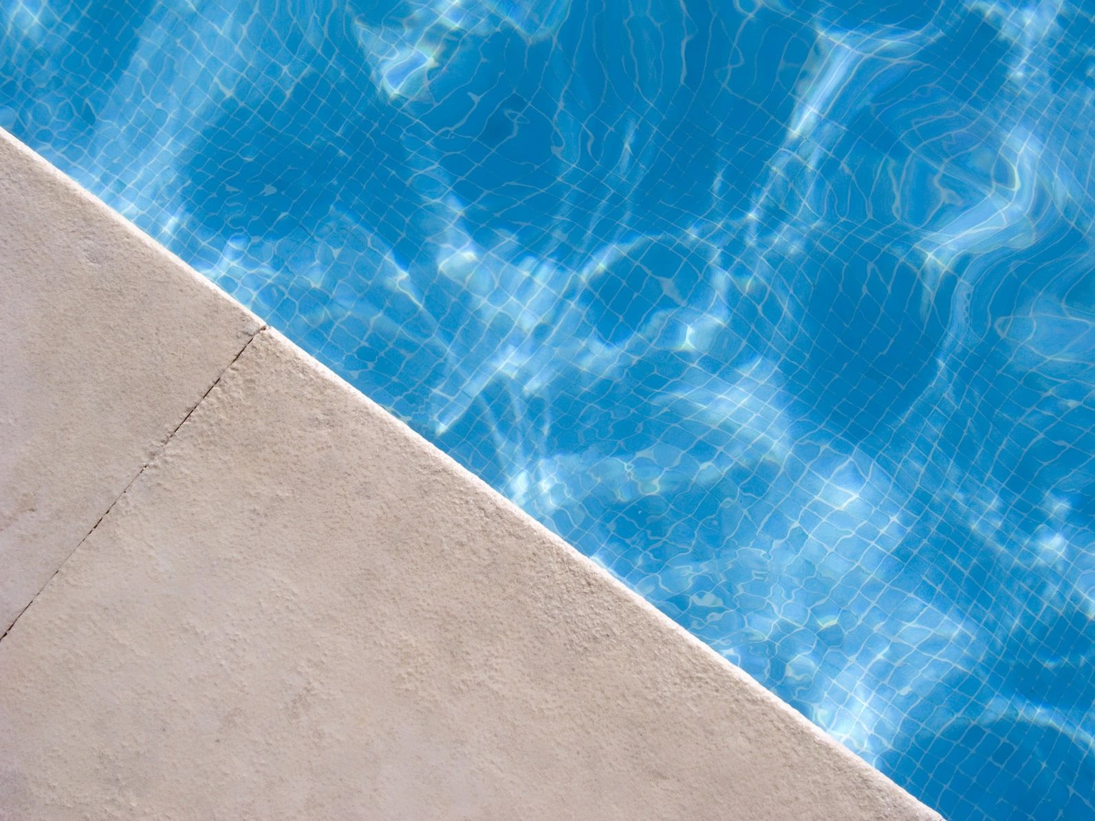 
<span>Dependable Swimming Pool</span>

